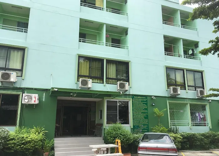 Hotel Chanmuan Resident